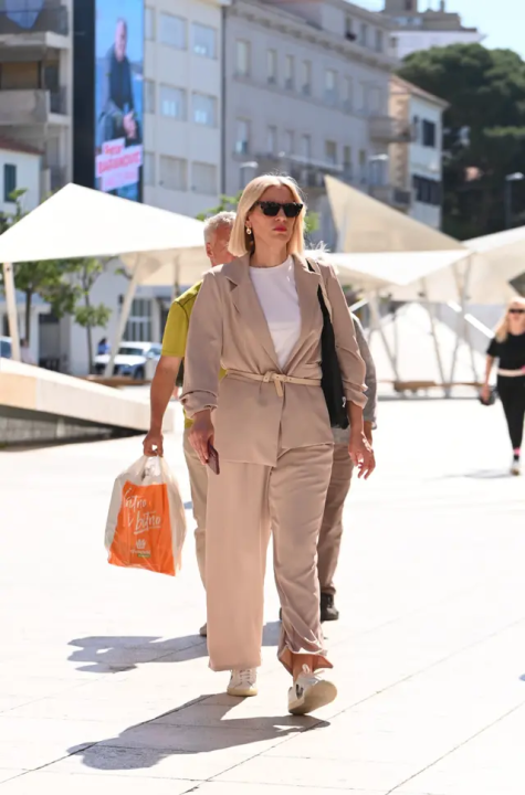 FOTO MODNI ĐIR 02052025