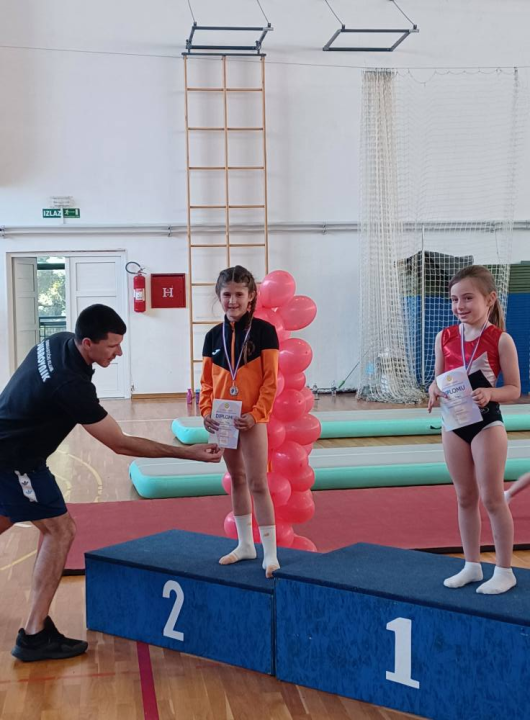 Gimnastičarke Dišpeta uspješne na natjecanju u Dubrovniku