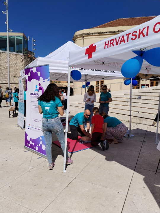Studij sestrinstva u Šibeniku slavi drugi rođendan: Mjerio se tlak i šećer, vježbala se prva pomoć