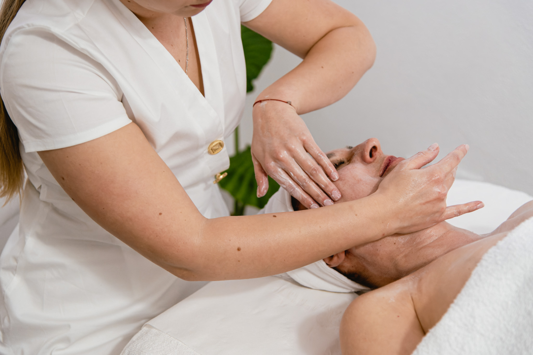 FOTO: Golden Wellness/Skin Expert s ponosom predstavlja novo pojačanje – stručnjakinju zlatnih ruku