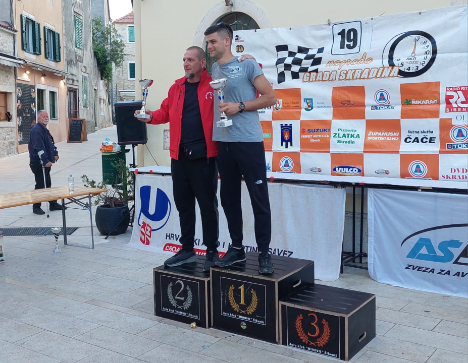 FOTO Auto karting klub Rogoznica uzeo tri pojedinačne i jednu ekipnu medalju na 'Nagradi Grada Skradina'