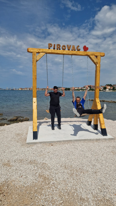 Pirovac dobio ljuljačku