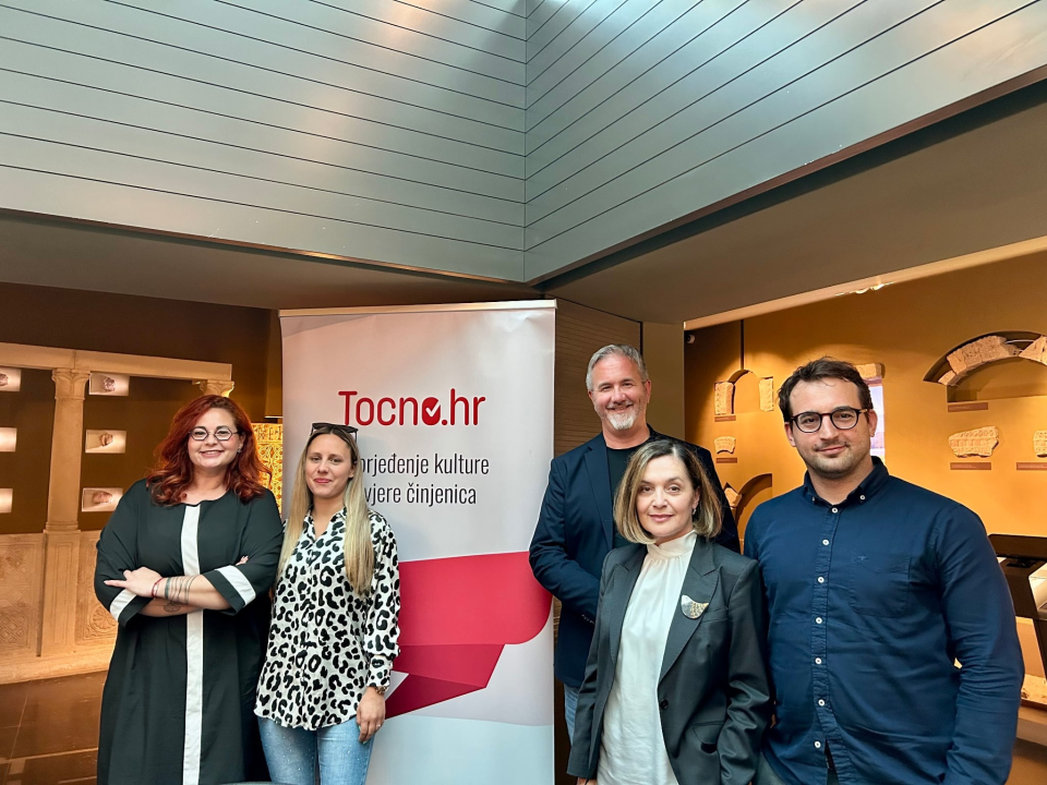 Rasprava u Šibenskom muzeju o moći dezinformacija: Kako se obraniti od lažnih vijesti?