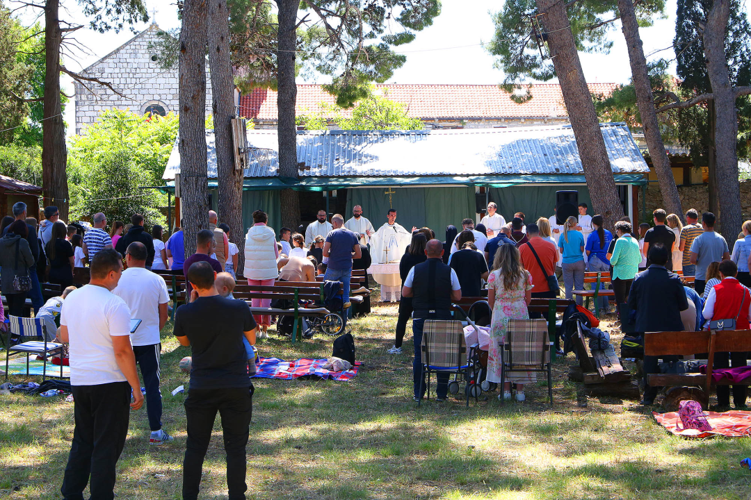 Na Krapnju održan susret mladih i obitelji