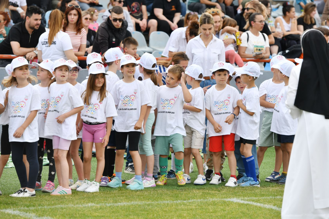 FOTO Šibenski dječji vrtići natjecali se 23. put u zabavnim sportskim disciplinama