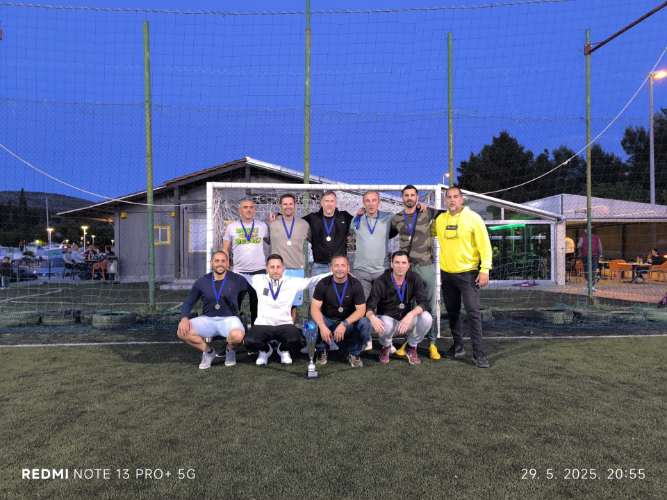 FOTO Mininogometna veteranska Liga Šibenik: Antin gušt pobjedom proslavio naslov