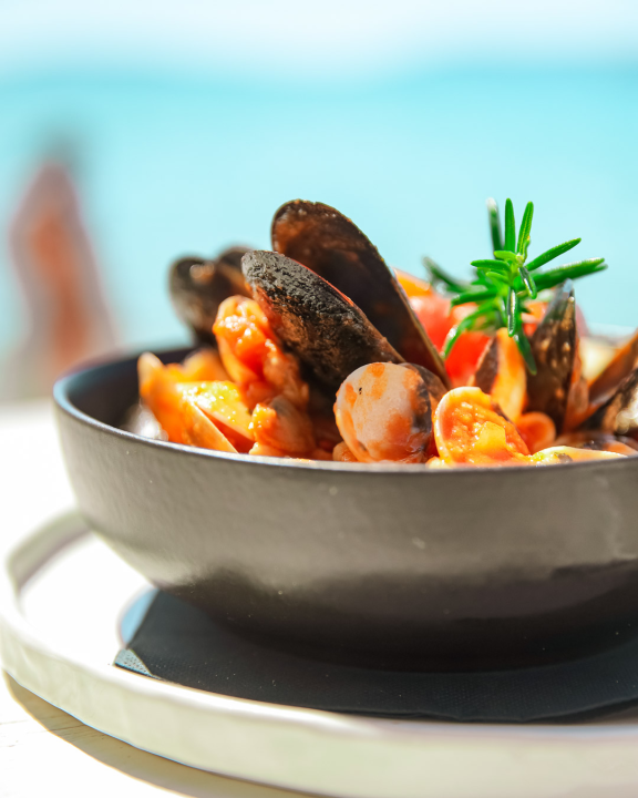 FOTO Shark Beach Club zasjao u novom sjaju – ljeto 2025. u znaku stila i užitka!