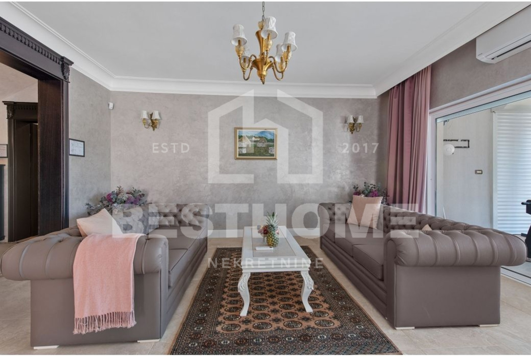 'Dvorac' u centru Vodica: Na oglasima osvanula luksuzna vila od 530 kvadrata