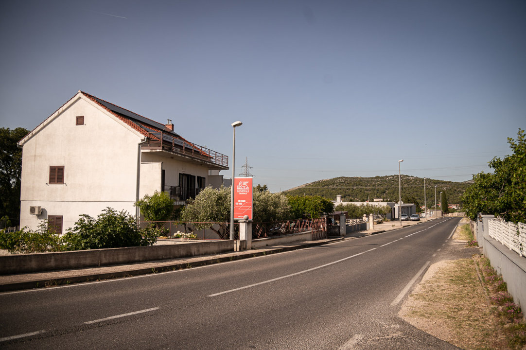 FOTO Ulica ugodna za život: Putem Jurasa i dalje dominira ogromni Tuđmanov kip