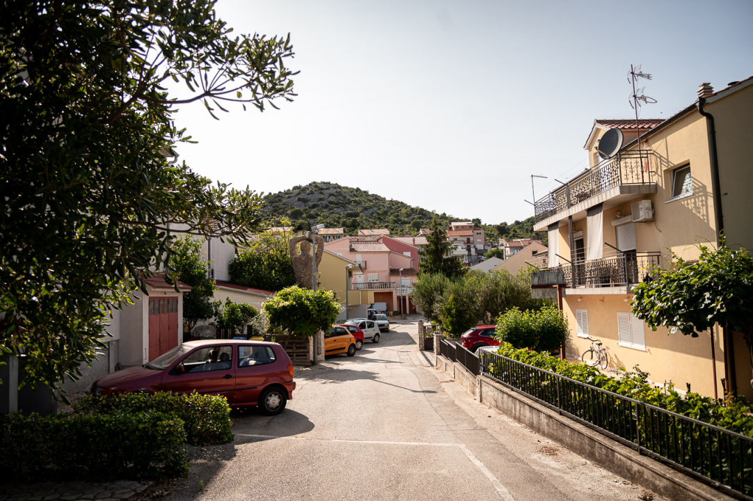 FOTO Ulica ugodna za život: Putem Jurasa i dalje dominira ogromni Tuđmanov kip