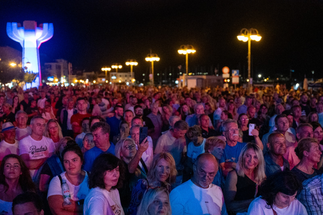 Završen 17. CMC festival: Izvođač godine 2024. Mladen Grdović, posebno priznanje Nedi Ukraden