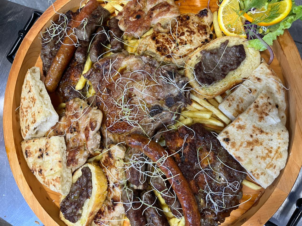 FOTO Uživajte u okusu domaće kuhinje uz gotova jela restorana Mačak!