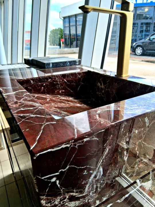 FOTO Ne propustite veliku rasprodaju umivaonika i keramike u Salonu Pačić!