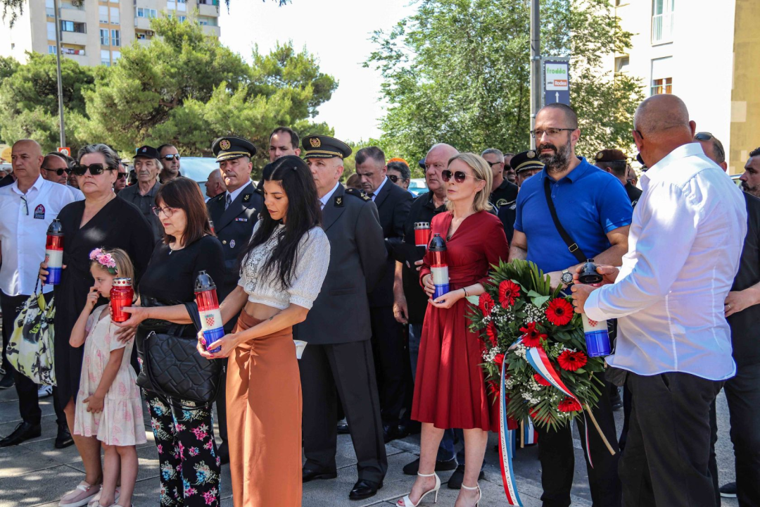 Položeni vijenci na Baldekinu povodom 34. obljetnice osnutka slavne 113. brigade HV