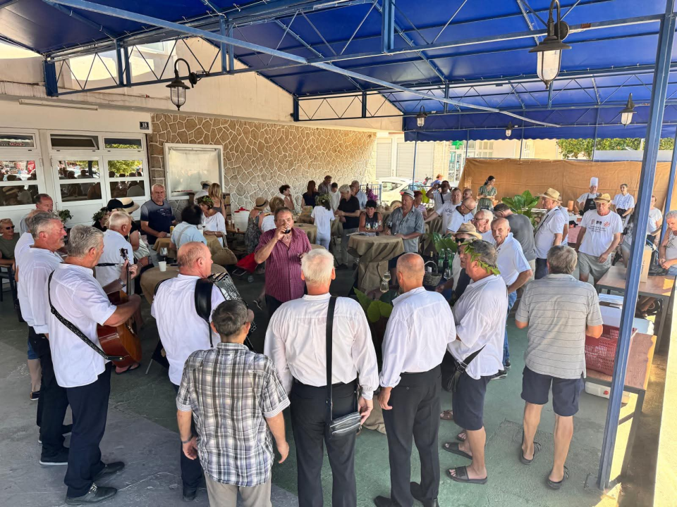 Pirovac oduševio prvom Marendom: Domaći okusi, tradicija i sjajna atmosfera