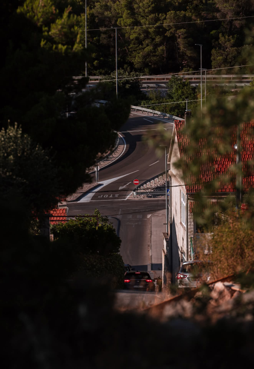 Na brdu iznad Šibenika: Mažurice s pogledom na grad, mirom i zajedništvom