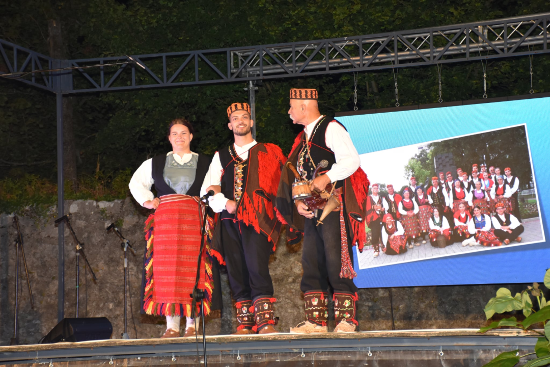 Članovi Kulturno-umjetničke udruge 'Zvona Zagore' u Ogulinu prikazali baštinu Mirlovića