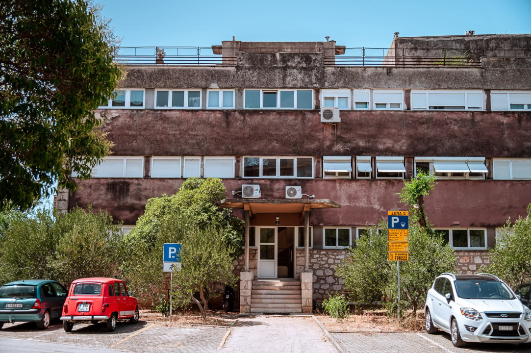 Baldekin 2 i 3: Simbol šibenskog duha, spoj sporta, obrazovanja i sjećanja