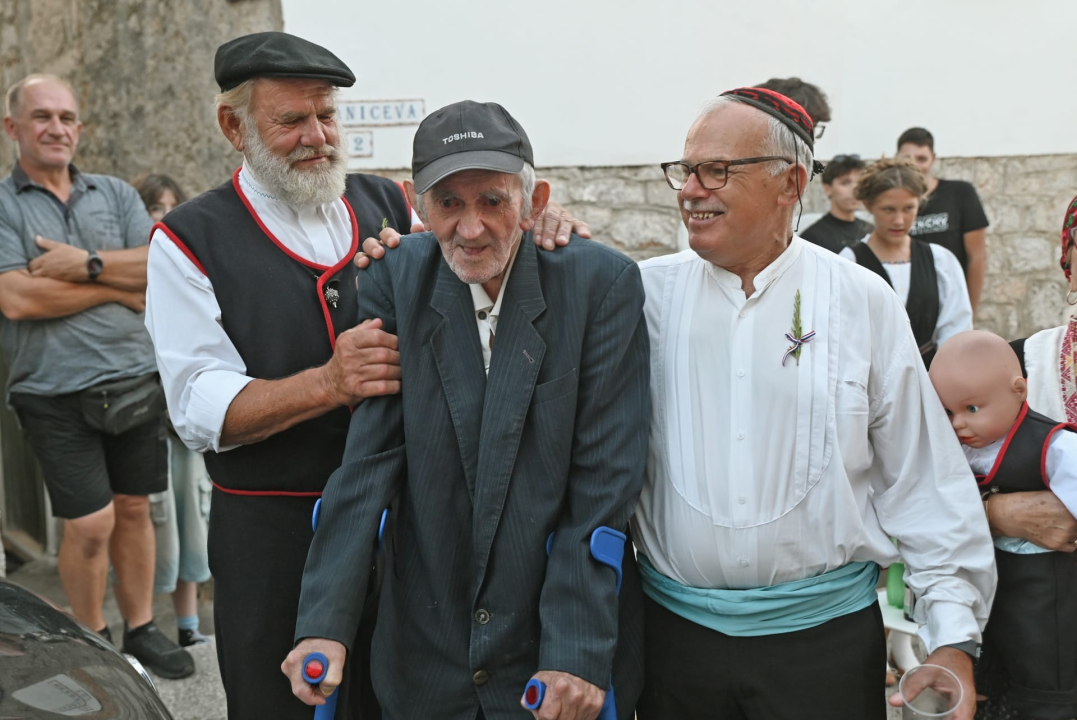 Murterski pir i ove godine oduševio mještane i goste