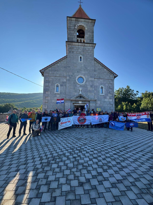 Mihovilci u pohodu 'Put Oluje' stigli na Kninsku tvrđavu