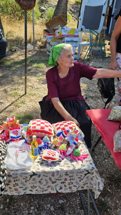 Ni vrućine nisu spriječile masu ljudi da obilježe 'sveti deseti'