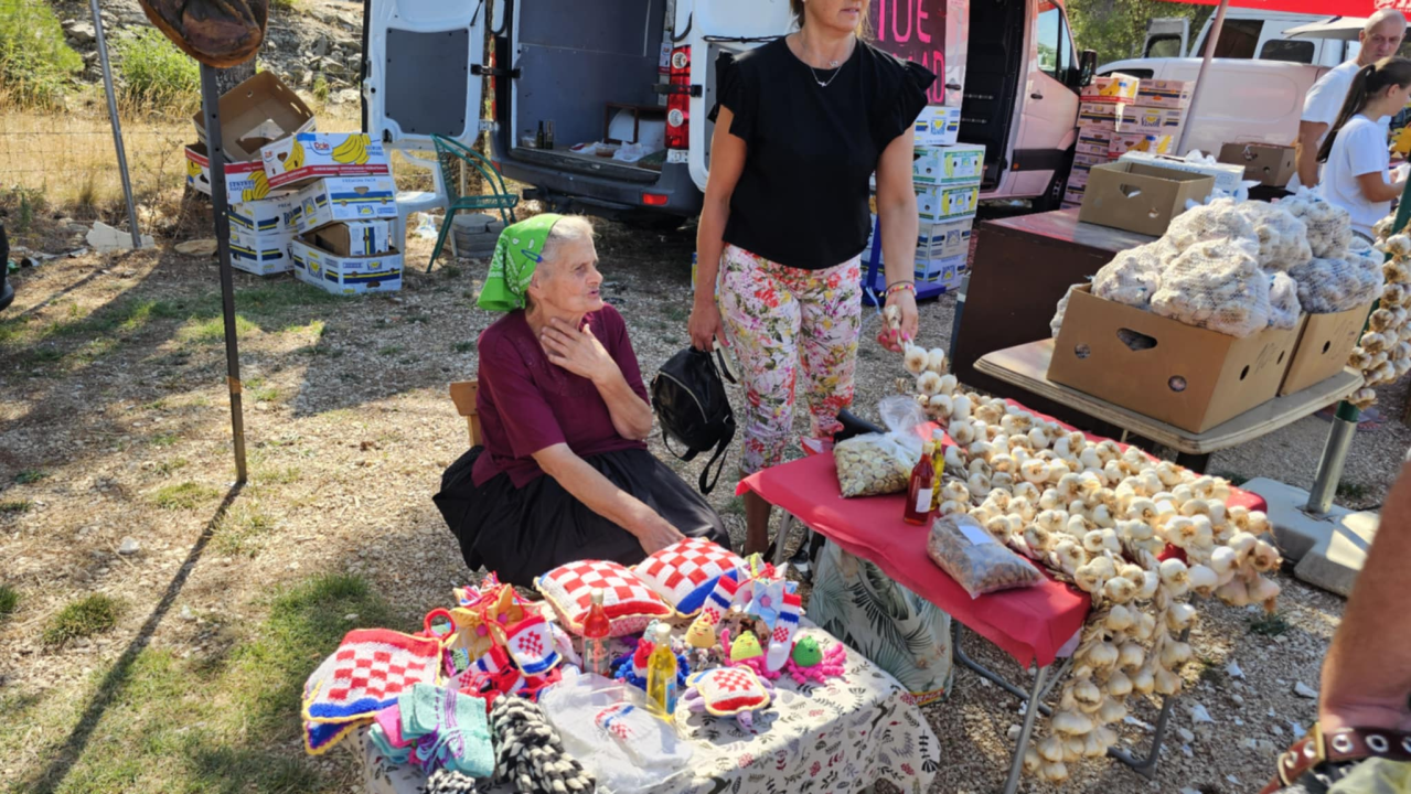 Ni vrućine nisu spriječile masu ljudi da obilježe 'sveti deseti'