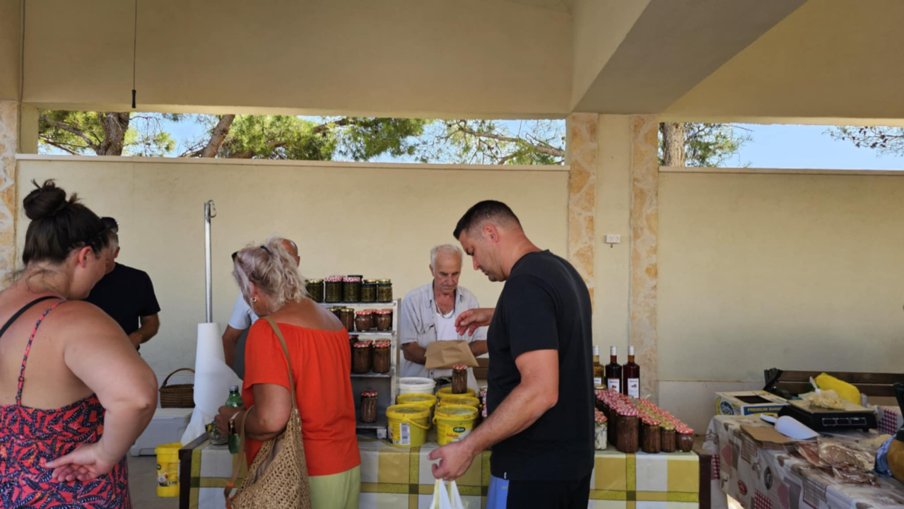 Ni vrućine nisu spriječile masu ljudi da obilježe 'sveti deseti'