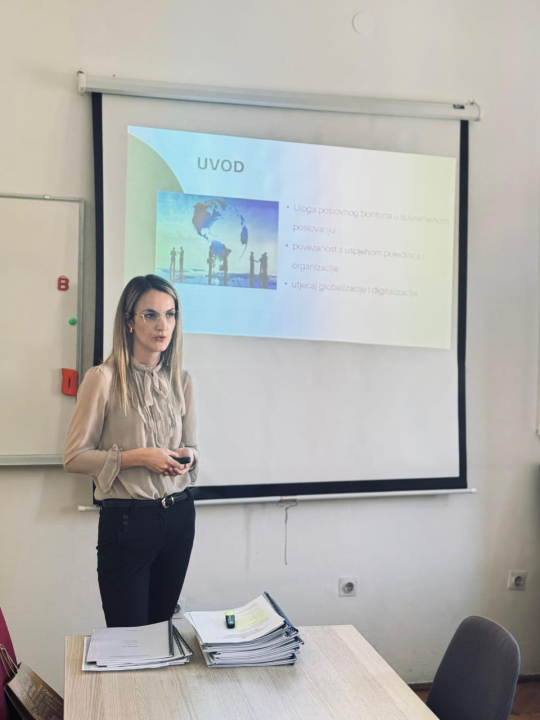 FOTO Polaznici POU Šibenik završili programe prekvalifikacije s izvrsnim uspjehom!