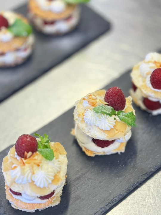 FOTO Polaznici POU Šibenik završili programe prekvalifikacije s izvrsnim uspjehom!