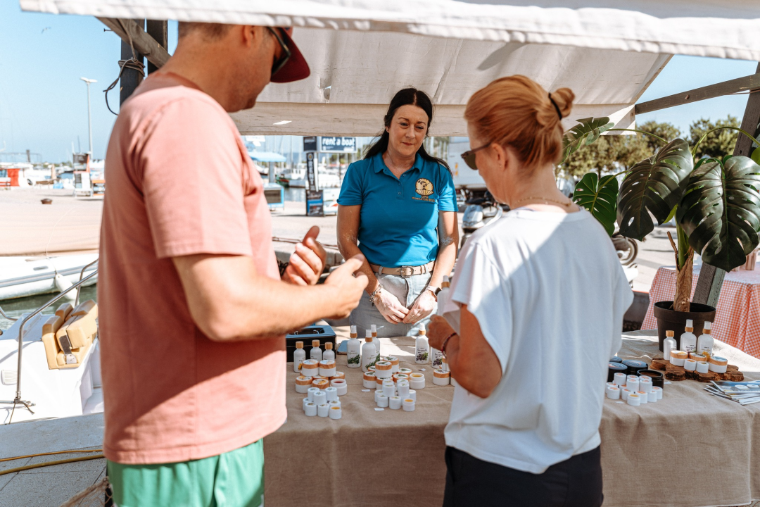 Autentični dalmatinski doživljaj: Taste like Marenda u Murteru okupila brojne mještane i goste 