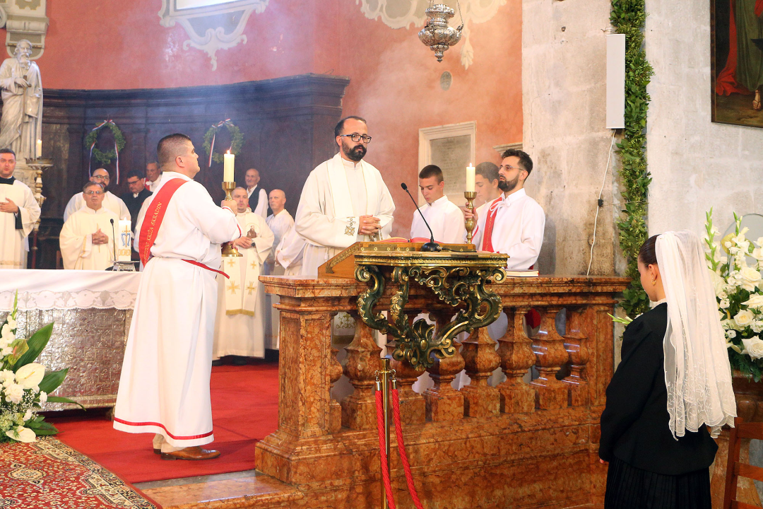 Mala Gospa u Skradinu