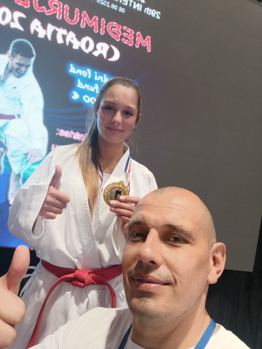 FOTO KK Šibenik 1066 osvojio pet medalja u Čakovcu: Mileta dominirala na kontroli za Europsko prvenstvo