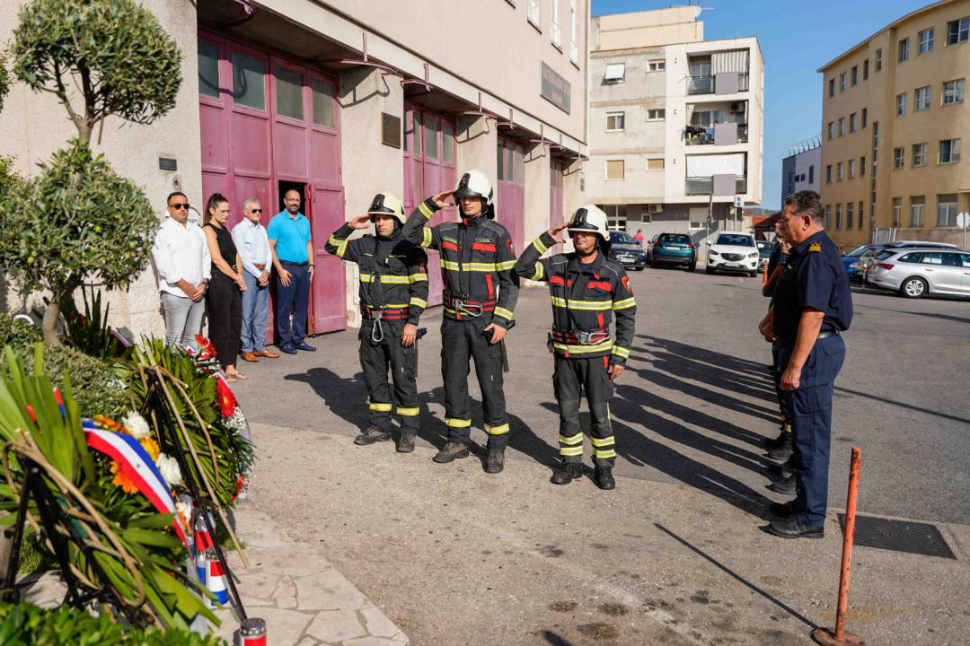 Obilježena 32. godišnjica stradanja šibenskih vatrogasaca 