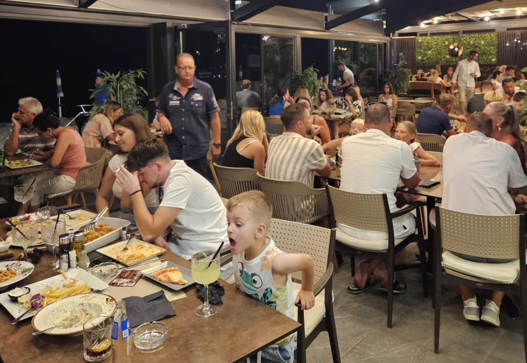 FOTO Posjetite Restoran Šarm, idealno mjesto za svako doba dana! 