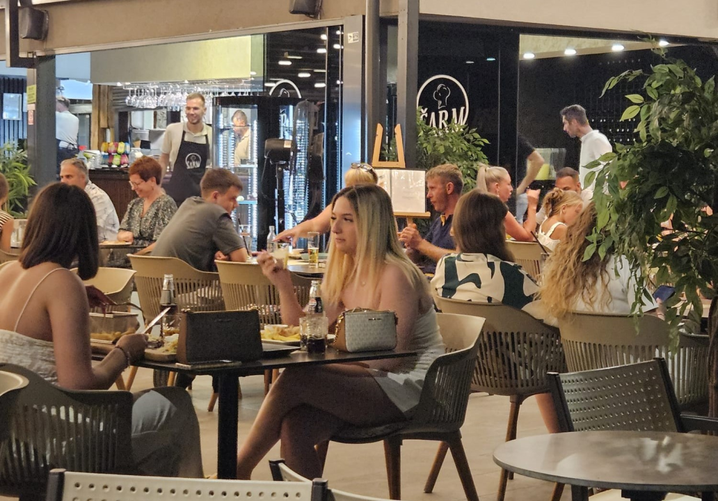 FOTO Posjetite Restoran Šarm, idealno mjesto za svako doba dana! 