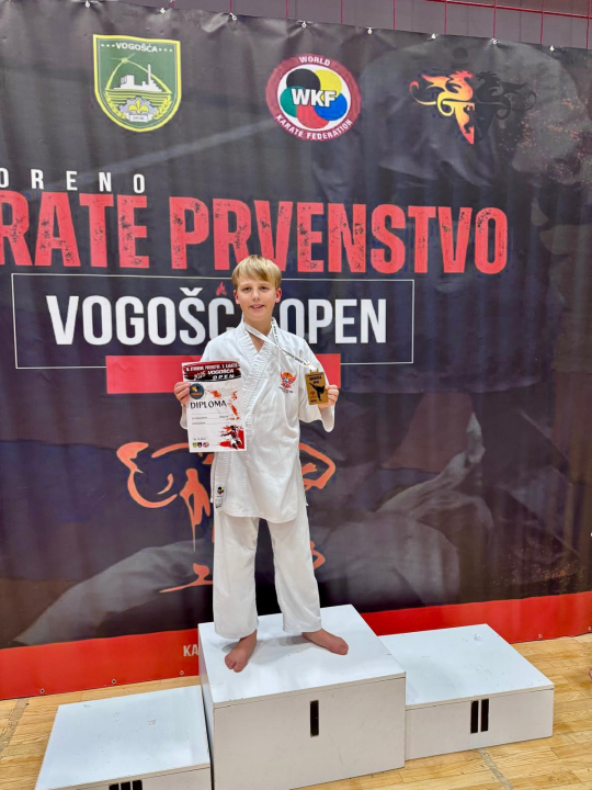 FOTO Karate klub Phoenix iz BiH donio 11 medalja u Murter, pred Prvenstvo Hrvatske