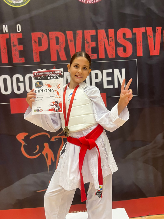 FOTO Karate klub Phoenix iz BiH donio 11 medalja u Murter, pred Prvenstvo Hrvatske