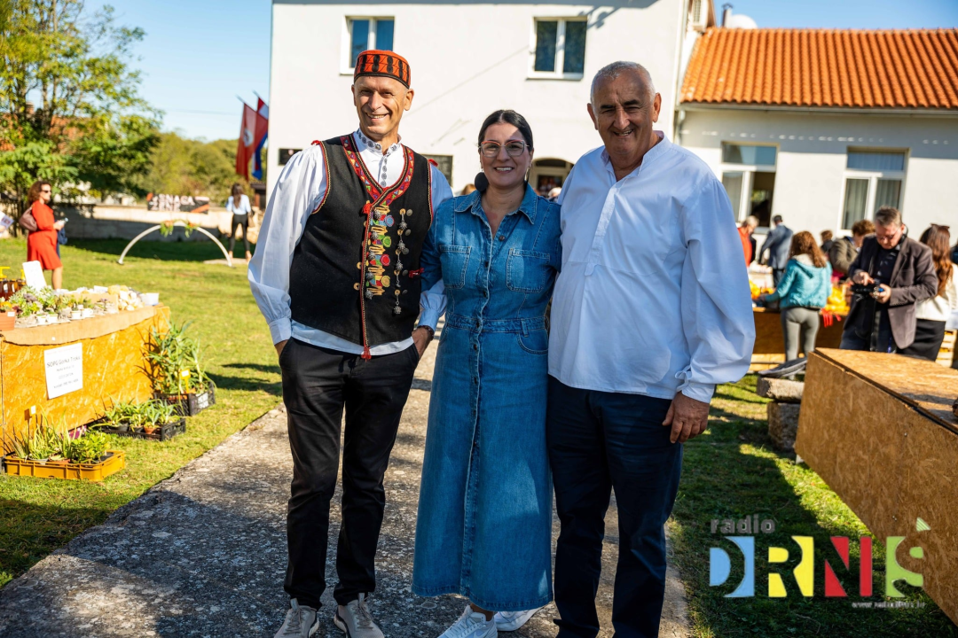 Čuvarice tradicije i stup zajednice: U Pakovom Selu obilježen Svjetski dan seoskih žena