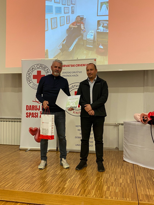 Crveni križ Knin obilježio Dan darivatelja krvi: 'Prikupili 670 doza krvi samo u ovoj godini'