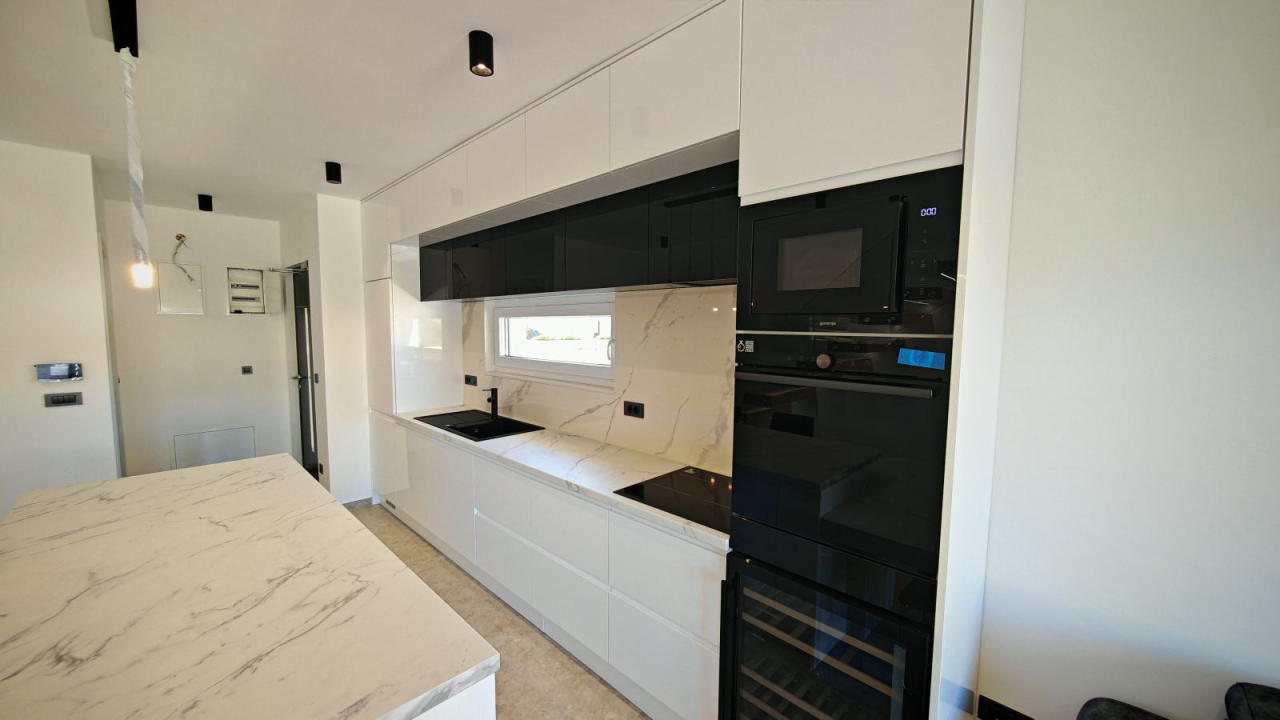 Luksuz uz more: Izdvojili smo ekskluzivne dvoetažne stanove u okolici Šibenika do 650 tisuća eura