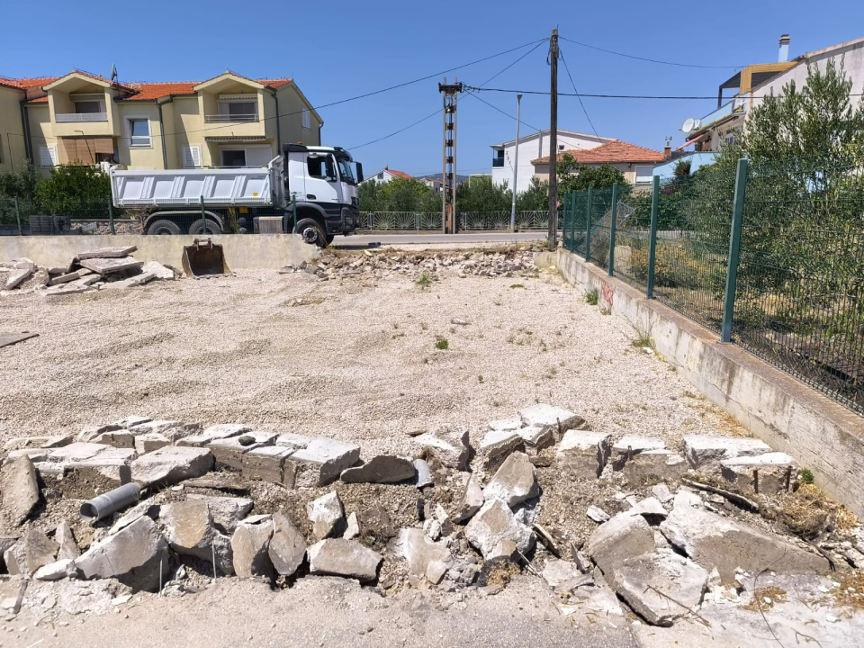 Radovi na tribunjskoj školi