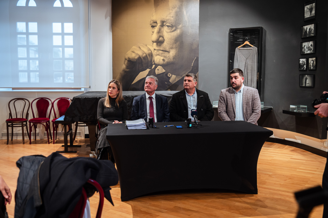 FOTO Kreće uređenje Kuće Ušić i pripajanje šibenskom kazalištu. Sljedeća je Gradska kavana?