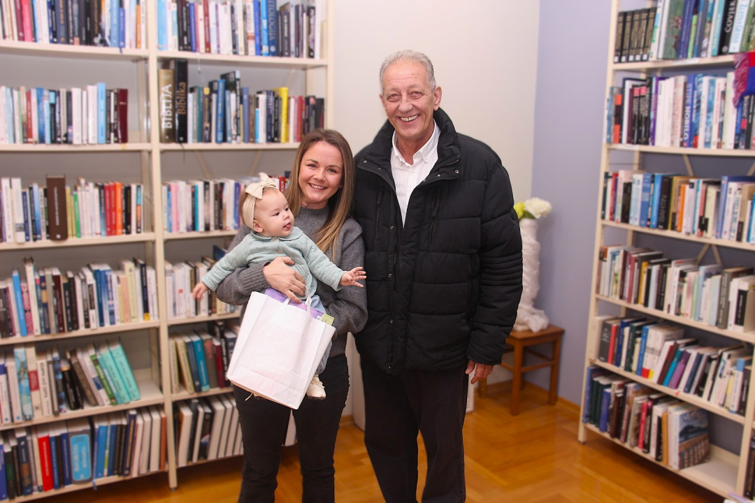 FOTO Zadnjih mjeseci u Vodicama rođeno 30 djece, njih i njihove roditelje primio je gradonačelnik