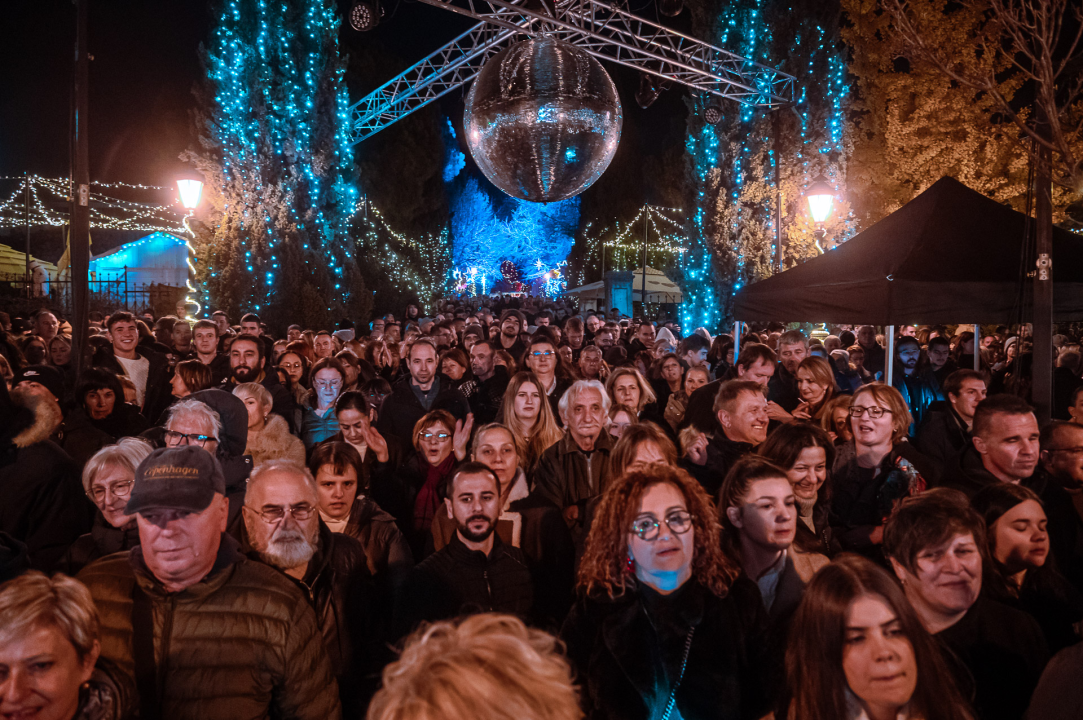 ‘Samo sretni dani’ i već prvi je takav: Parni valjak otvorio šibensku Adventuru 