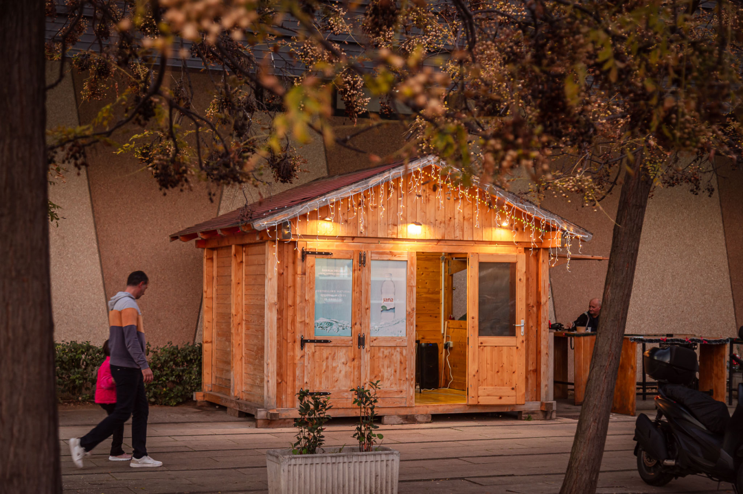 FOTO Novi šibenski street food: Broot Al’ No.1 donosi gotova jela, slasne sendviče i svjetski hit – spud bud krumpir! 