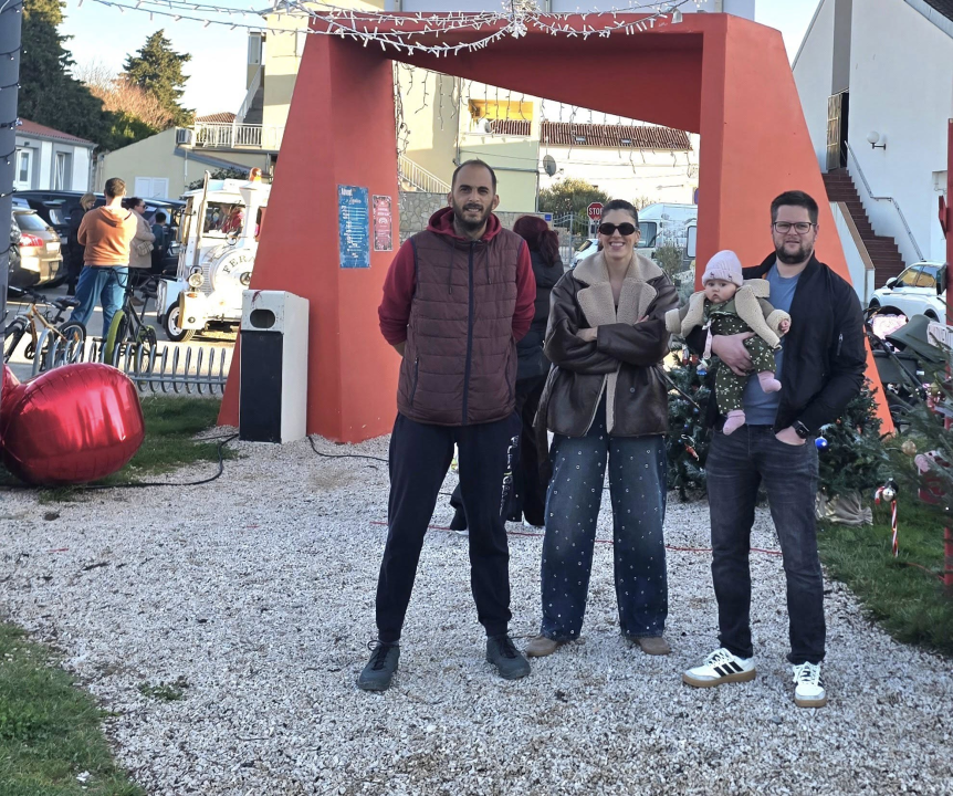 Humanitarni advent u Jezerima okupio mještane i posjetitelje