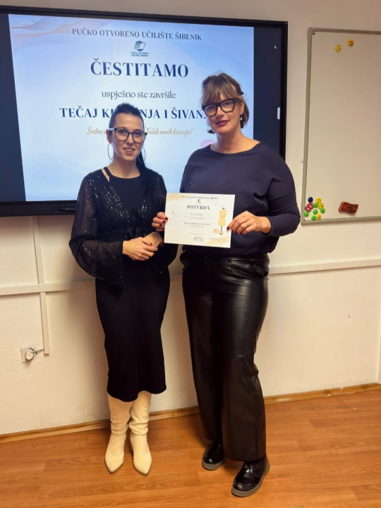 FOTO Uspješno završen tečaj krojenja i šivanja u POU Šibenik, a prijave za novi ciklus već su otvorene