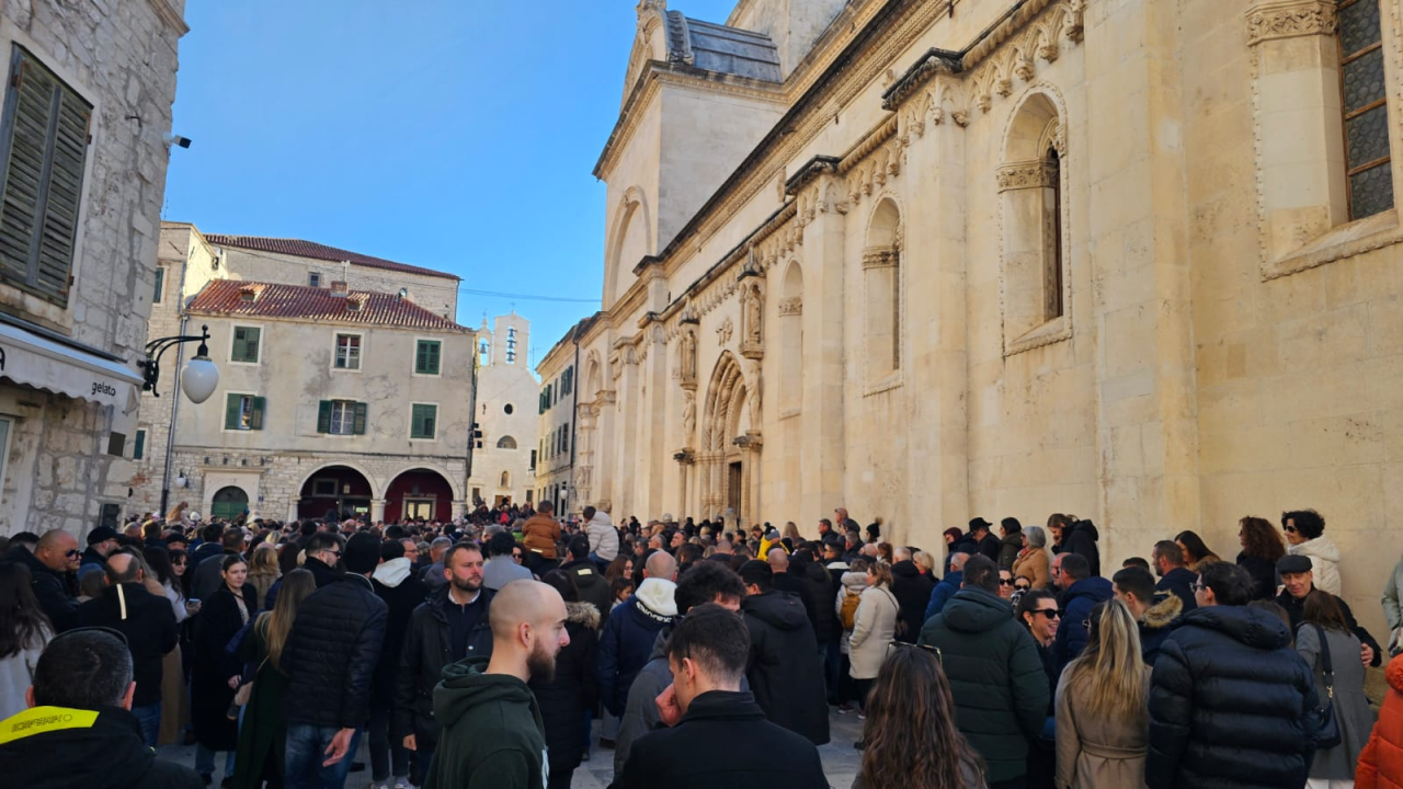 Šibenski glazbenici okupili mnoštvo ispred Katedrale na Stipanje