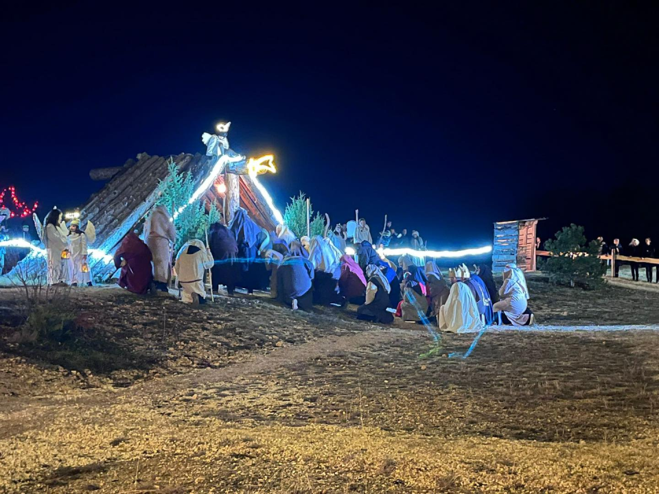 U Čavoglavama uprizorene žive jaslice