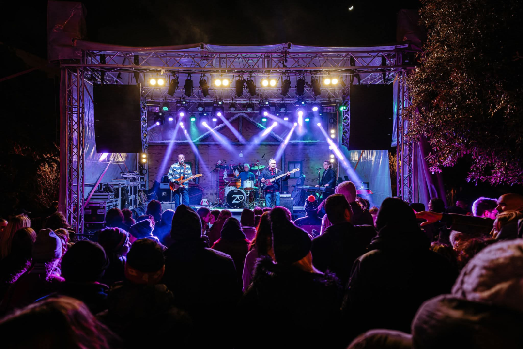 Daleka obala ispunila park: Šibenik plesao uz Deana, Zokija i Jadrana